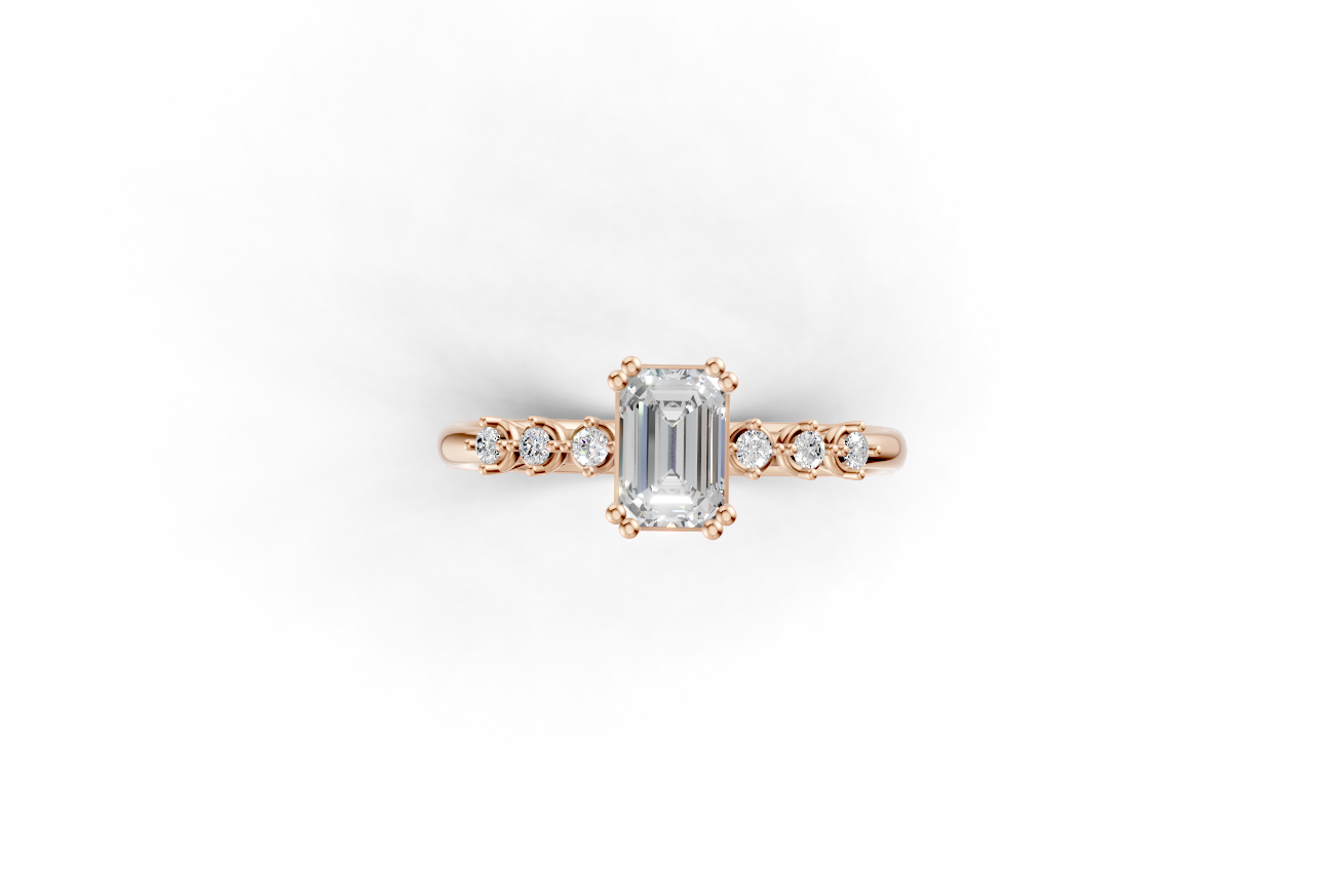 The Astra Emerald ring