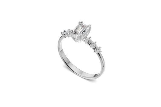 The Astra Emerald ring