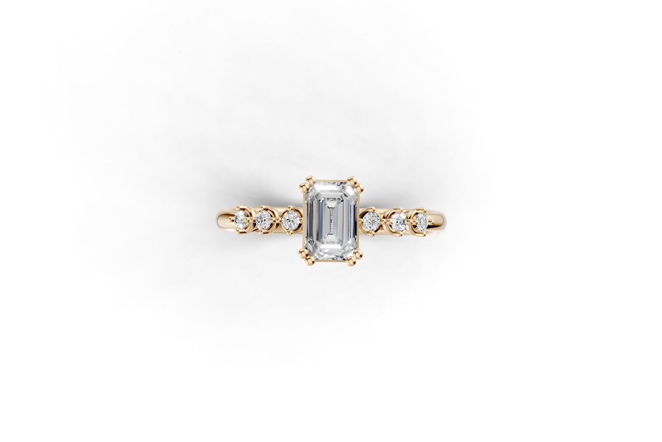 The Astra Emerald ring